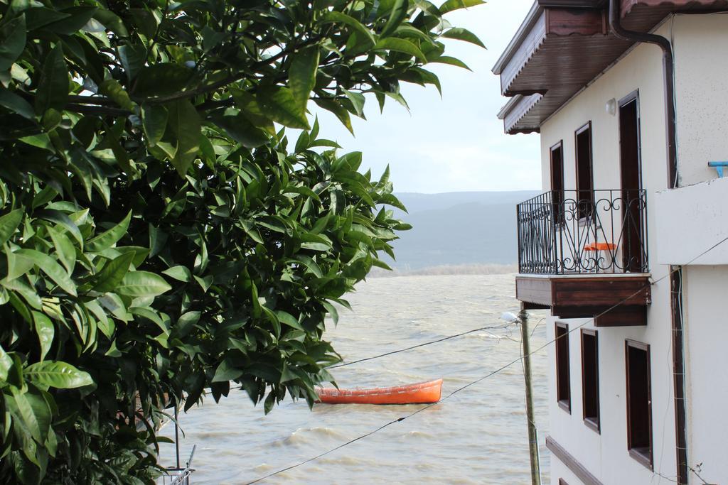 Faik Bey Konagi Bed and Breakfast Golyazi Esterno foto