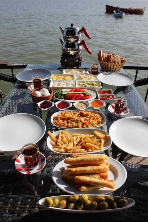 Faik Bey Konagi Bed and Breakfast Golyazi Esterno foto
