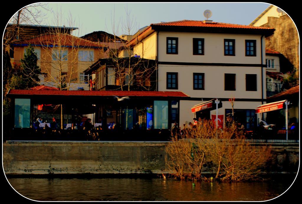 Faik Bey Konagi Bed and Breakfast Golyazi Esterno foto