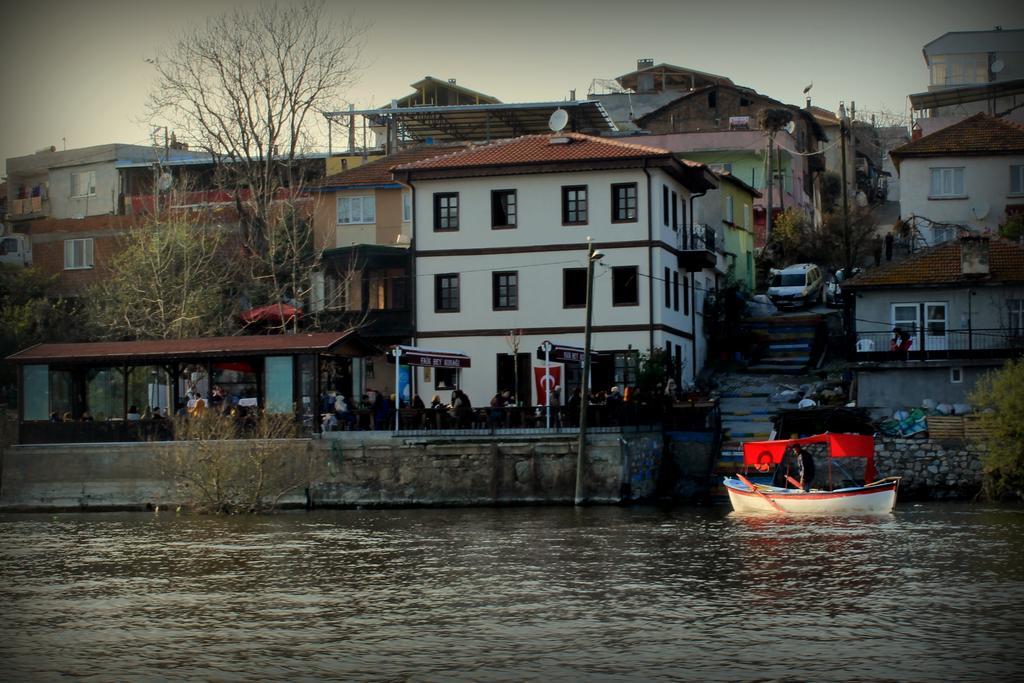Faik Bey Konagi Bed and Breakfast Golyazi Esterno foto